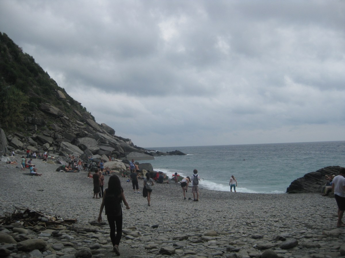 a beach in&nbsp;vernazza