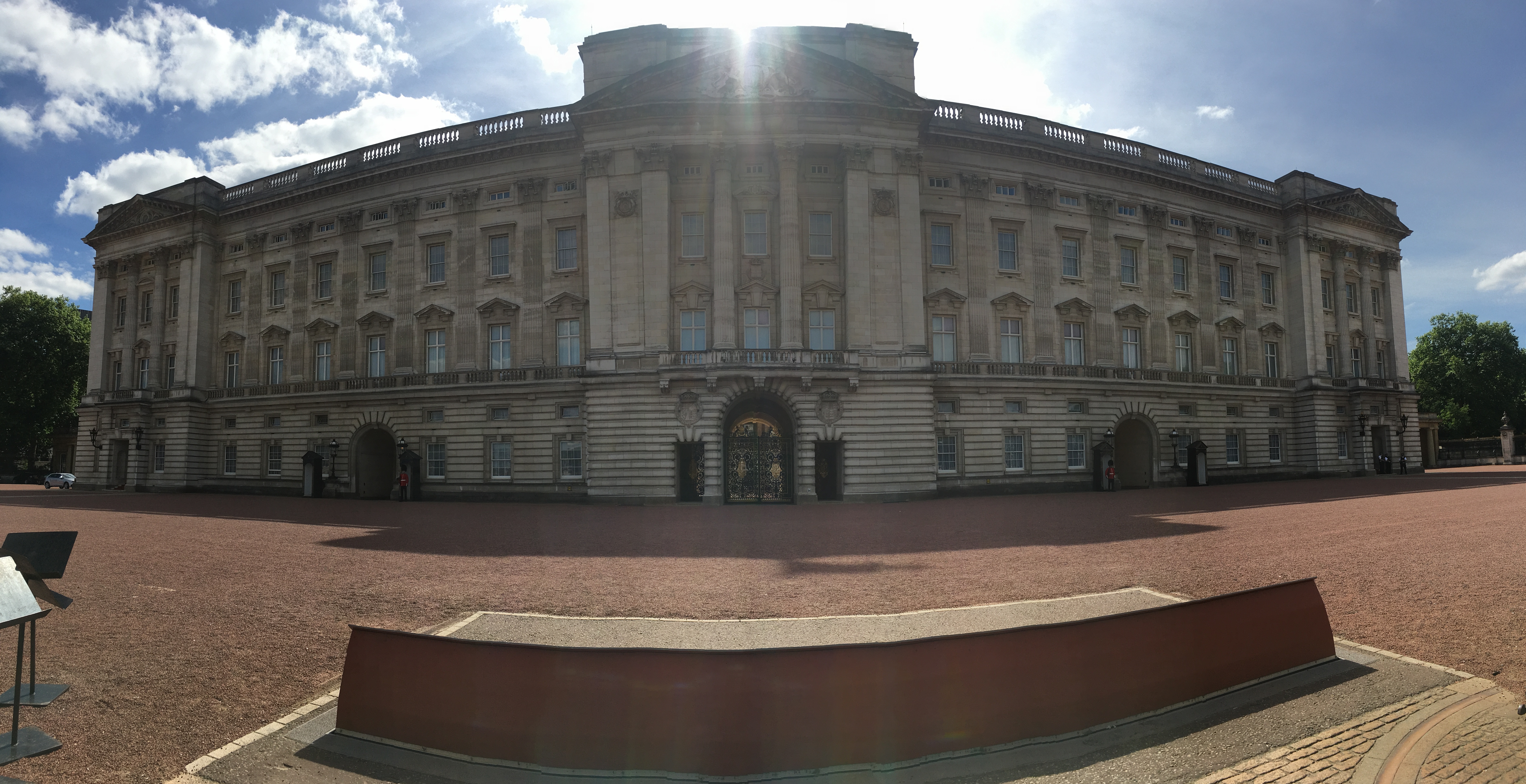 Buckingham Palace 6