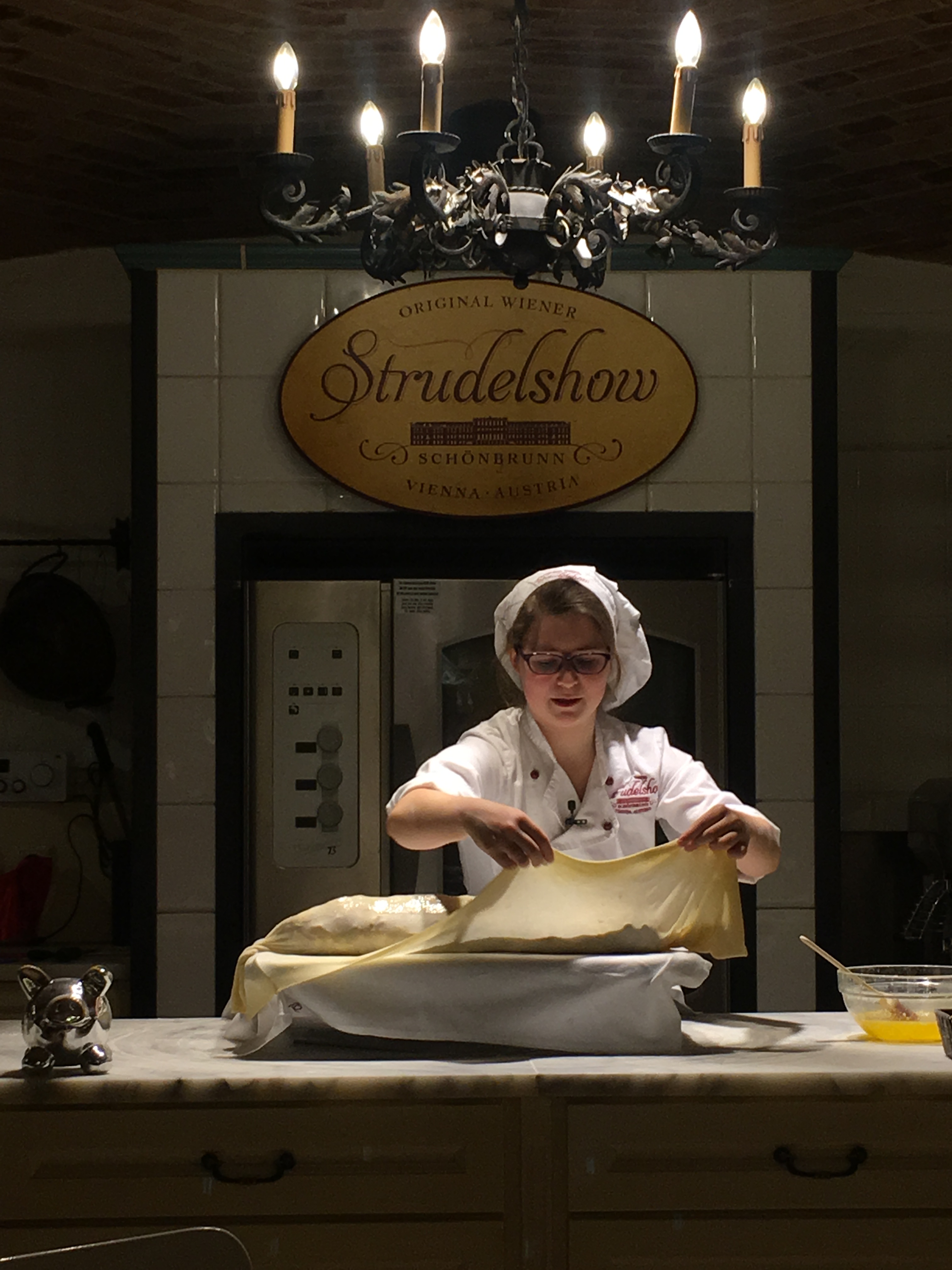 Apple Strudel Show 16