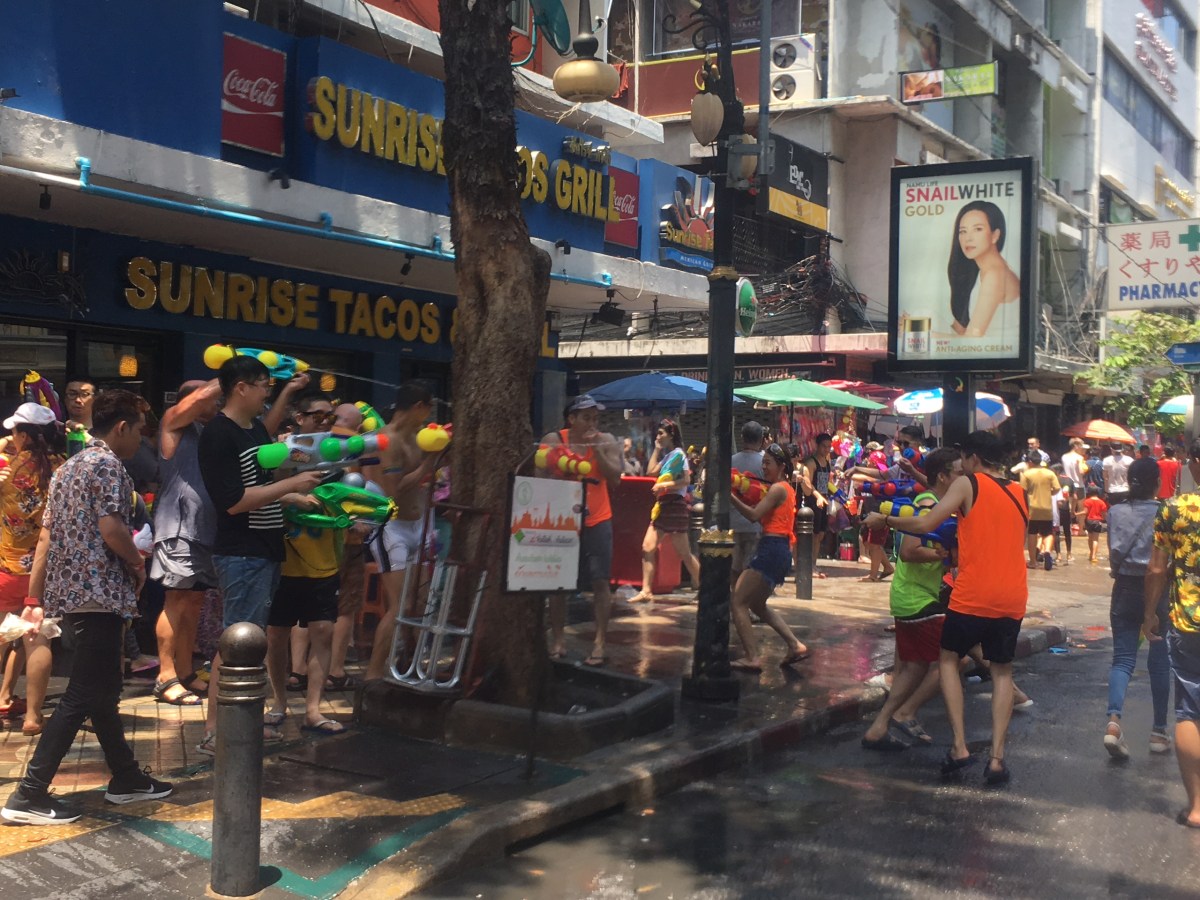 what it’s like to celebrate songkran in&nbsp;bangkok