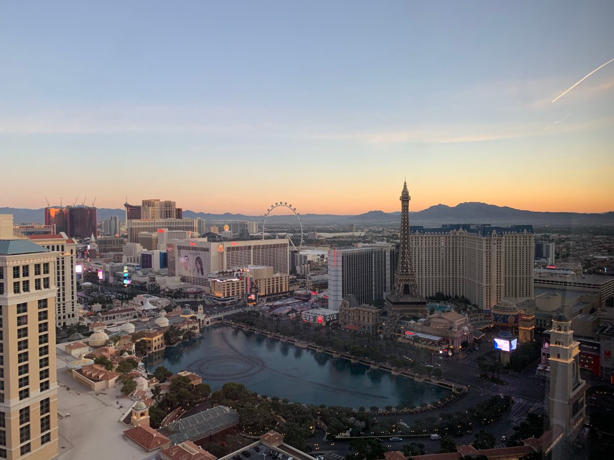 how to be a tourist in las&nbsp;vegas